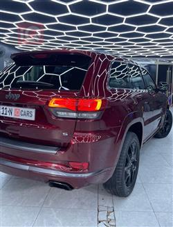 جیپ گراند شیرۆکی